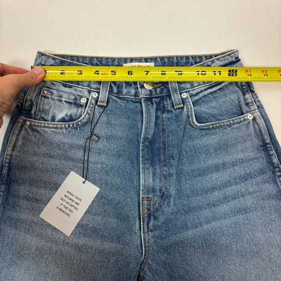 GRLFRND Sara Super High Rise Straight in Lenox Hill Size 25